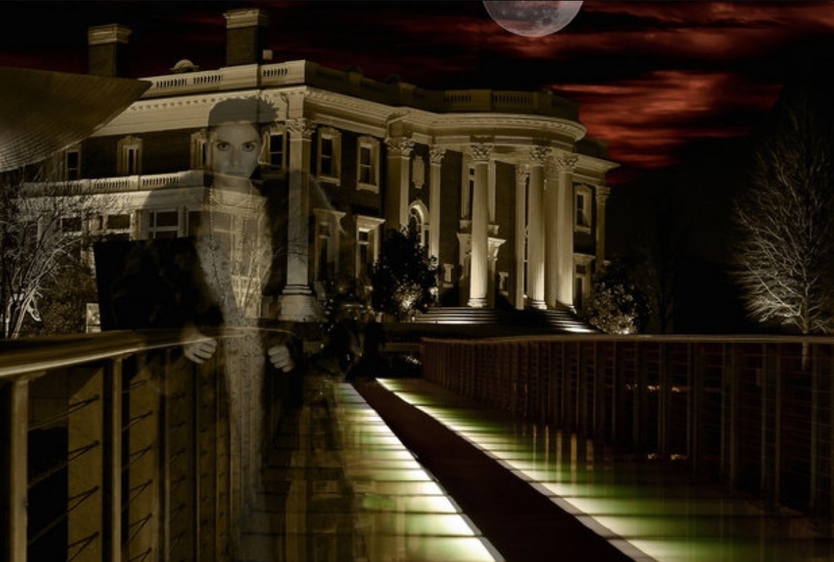 Savannah Haunted Lady